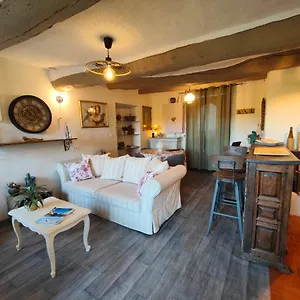 Holiday home Maison Ancienne Romantique Avec Terrasse Panoramique